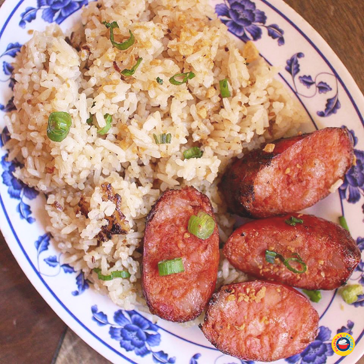 Sinangag (Filipino Garlic Fried Rice)