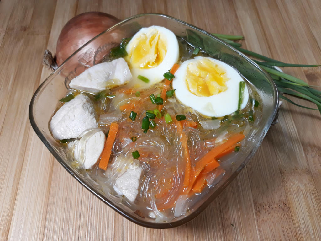 Chicken Sotanghon Soup Recipe - Pilipinas Recipes