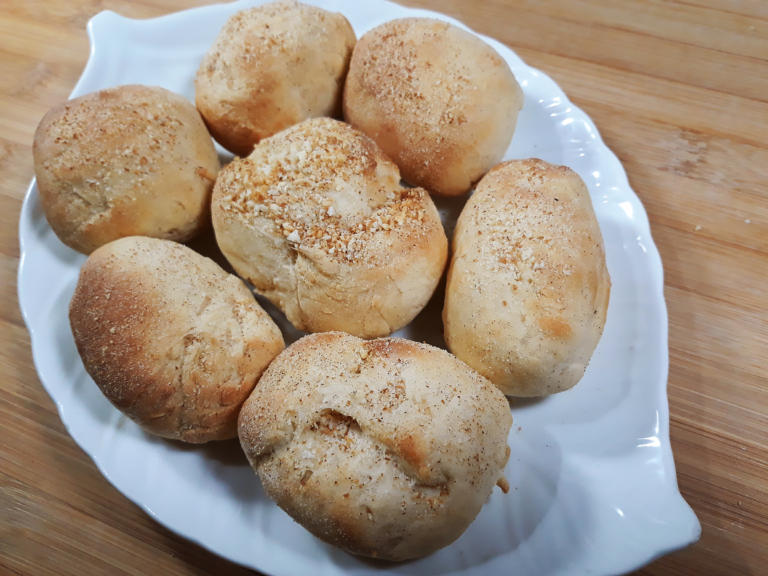 Homemade pandesal recipe