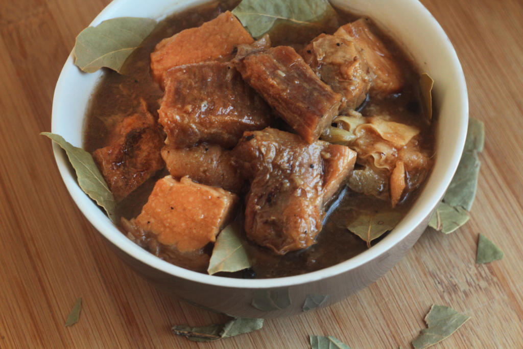 Lechon Paksiw Recipe: How to Cook Leftover Lechon - Pilipinas Recipes.