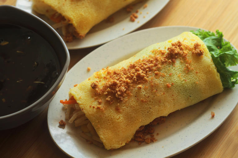 Lumpiang Sariwa or Fresh Spring Rolls